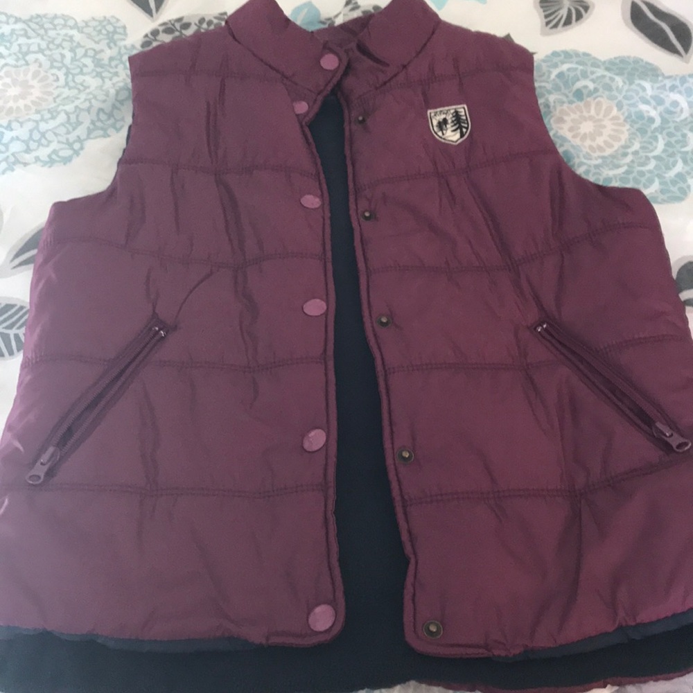 American Eagle vest